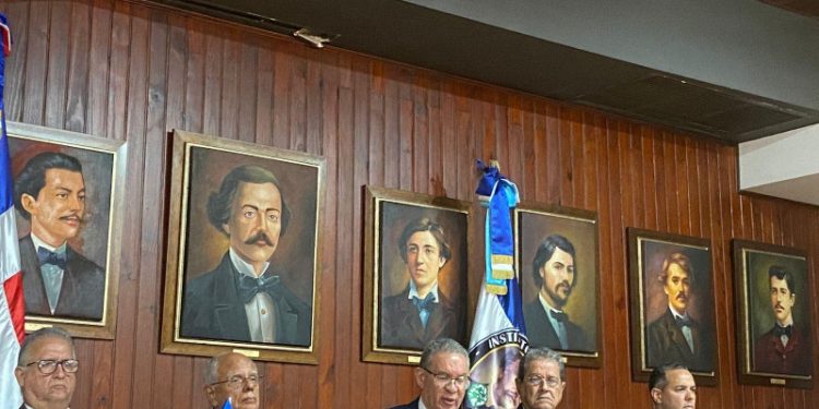 Instituto Duartiano sobre pedido de bananeros: No hay que traer a más nadie al país