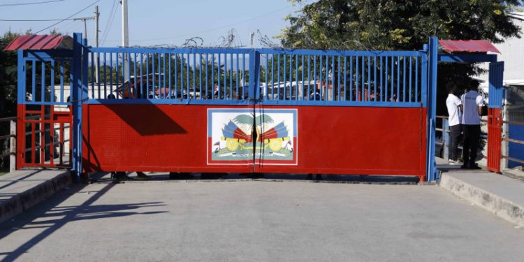 Haitianos amenazan con cierre de frontera por Dajabón