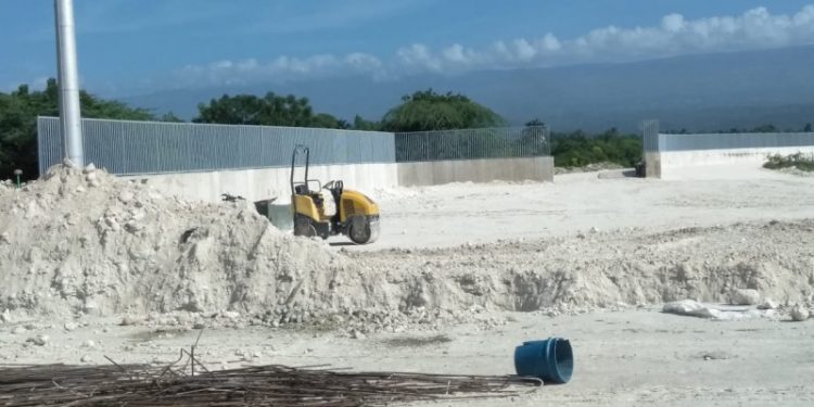 Así va la construcción de la verja perimetral fronteriza en Pedernales