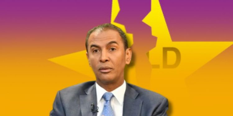 Domingo Contreras renuncia del PLD