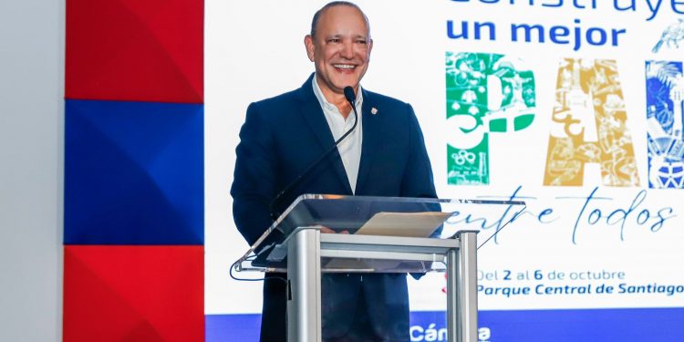 Alcalde Ulises Rodríguez destaca a Santiago como motor económico de la Región Norte