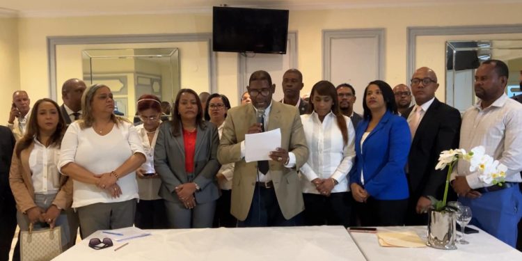 El Consejo de Presidentes del CARD desmiente reunión con Trajano Vidal Potentini