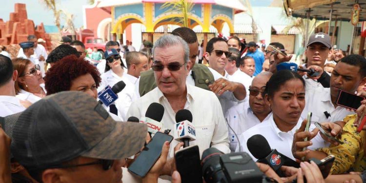 Abinader sobre incentivos: "Muchos de ellos ya sirvieron, el turismo se está desarrollando muy bien"