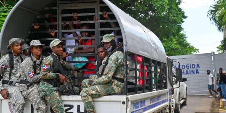 OEA convoca a reunión extraordinaria para tratar las deportaciones masivas de haitianos desde RD