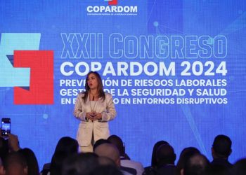 La Copardom insiste en revisar la cesantía, pero ministro sugiere seguir avanzando