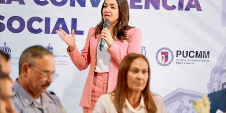 Ministerio de Interior y Policía realiza jornada de participación activa con la comunidad