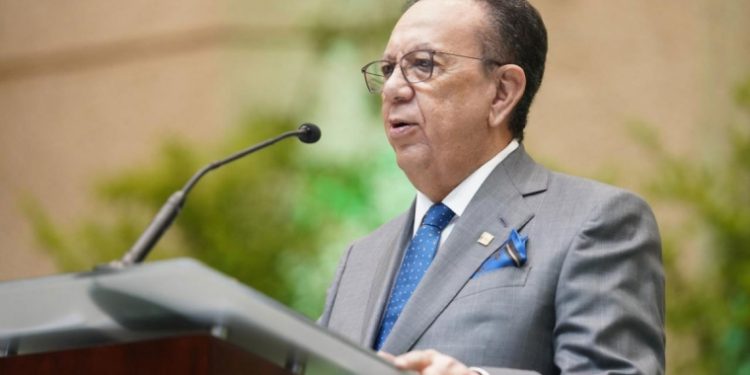 Valdez Albizu anuncia ocupación alcanzada 5,029,347 trabajadores