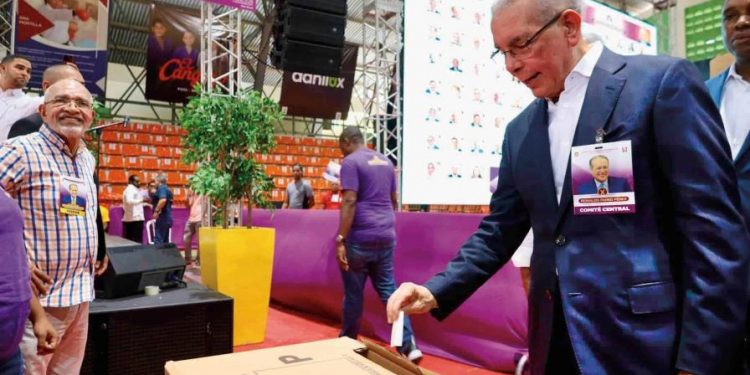 El PLD: una vieja "fábrica de presidentes" que se resiste a la renovación