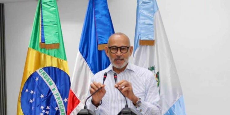 No hay hambre en las escuelas públicas, dice director del Inabie