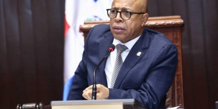 Diputados aprueban ley para reforma constitucional