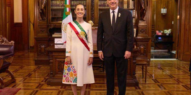 Abinader se reúne con la nueva presidenta de México y hablan sobre las relaciones diplomáticas