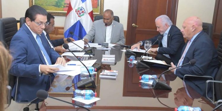 Senado prepara cronograma para evaluar a los 103 aspirantes al Pleno de la JCE