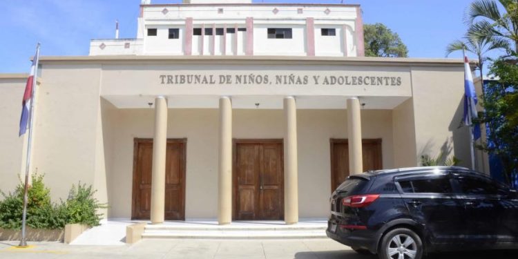 La mujer que afirma tener un hijo con Abel Martínez busca que prueba de ADN se haga en EE.UU.