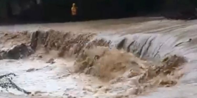 Aguaceros provocan crecidas de la mayoría de ríos en Puerto Plata