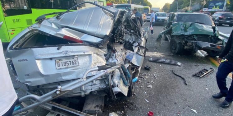 Chocar a un conductor con licencia vencida no exime de culpabilidad