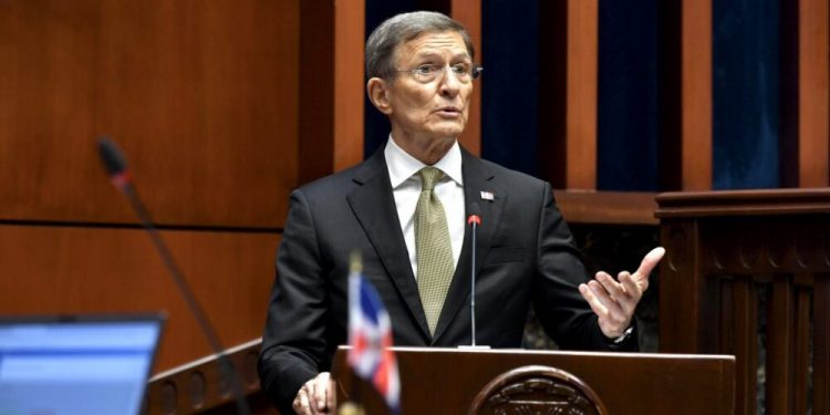 Roberto Álvarez: «Nadie va a poder ayudar a los haitianos si ellos mismos no se quieren ayudar»