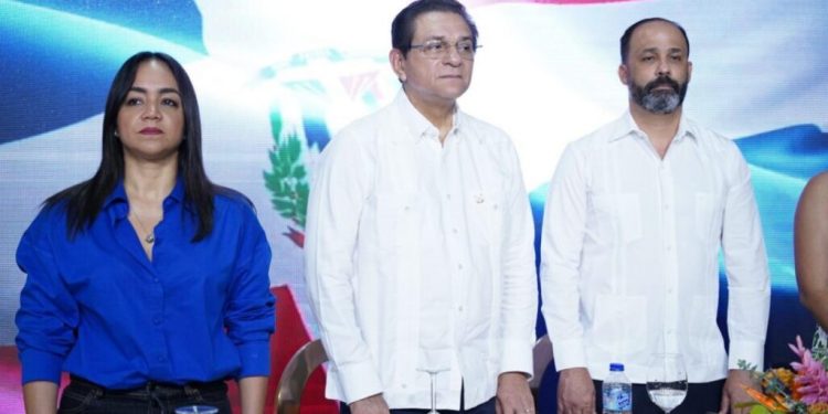 Resaltan reforma policial contribuye a reducción de violencia y tecnificación de los agentes