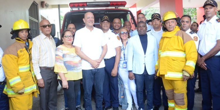 Alcaldía de Santiago reabre estación de bomberos de Nibaje para mejorar servicios de emergencia