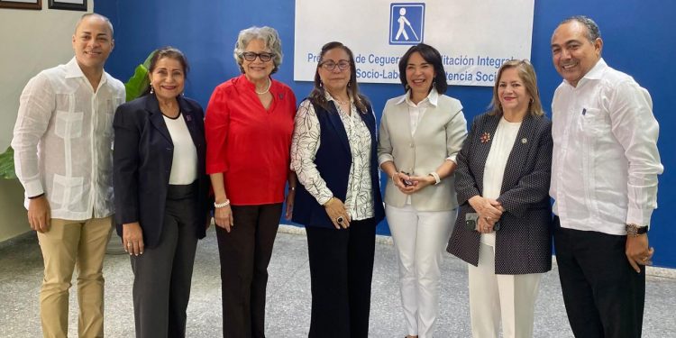 Patronato Nacional de Ciegos invita autoridades a experiencia vivencial