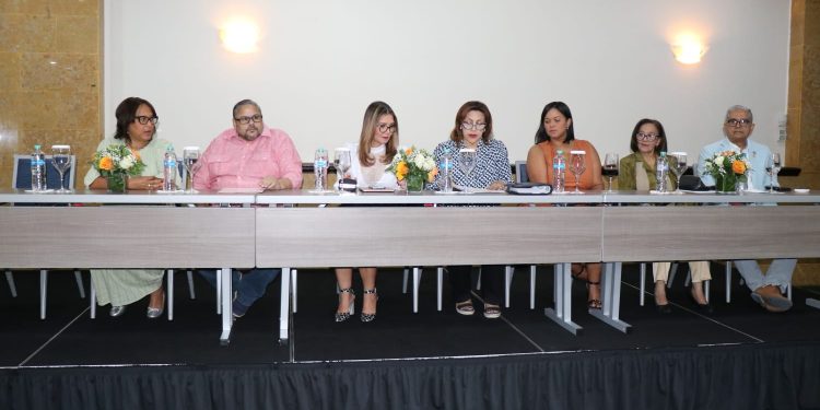 Sociedad de Pediatría en Santiago presenta agenda 2025