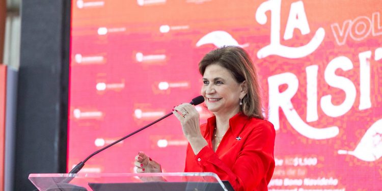 Vicepresidenta Raquel Peña encabeza lanzamiento del Bono Navideño y del programa “La Navidad del Cambio” en Santiago