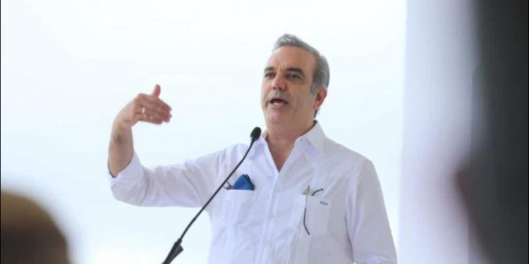 Abinader va esta fin de semana a María Trinidad Sánchez y Espaillat