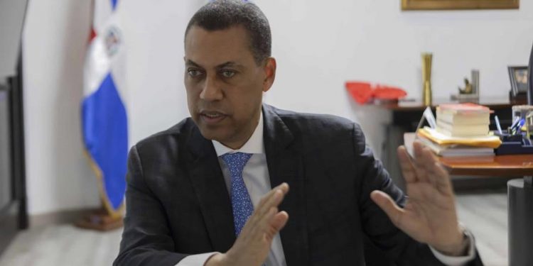 Guido Gómez Mazara: "Lo saludable para RD es que el mercado de las telefónicas sea más competitivo"