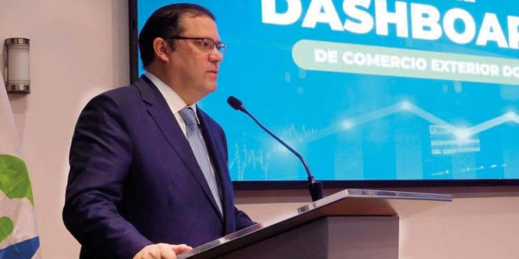 Aduanas presenta herramienta de Comercio Exterior