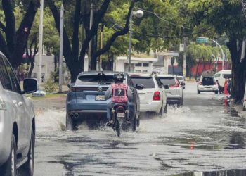 Las lluvias disminuirán este miércoles, pero mantienen 12 provincias bajo alerta meteorológica