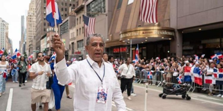 Adriano Espaillat se impone a su contricante republicano y seguirá en el Congreso de EE.UU.
