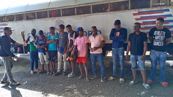 Más de 300 haitianos en situación irregular son detenidos en El Seibo y en Higüey