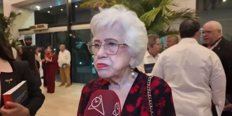 Milagros Ortiz Bosch dice que no hay serrucho que corte la frontera entre Haití y RD