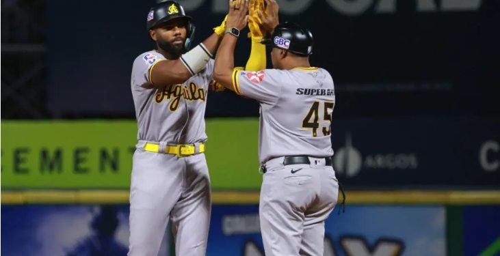 Águilas cibaeñas derrotan al Escogido y suben al segundo puesto