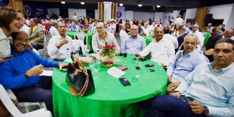 Alegría y Reconocimientos en fiesta navideña de los Frentes Sectoriales del PRM