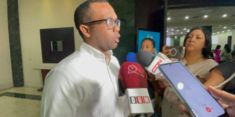 Fiscal de Santiago confirma investigación contra dominicano detenido en Colombia por caso Falcón