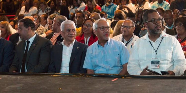 Directores de centros educativos inician IV Congreso Internacional ASONADEDI-RD 2024