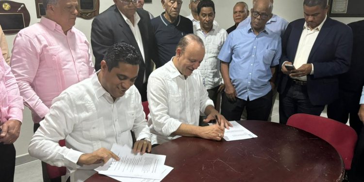 Alcaldía y MIDEREC firman preacuerdo para impulsar el deporte en Santiago