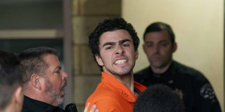 Luigi Mangione acepta ser trasladado a Nueva York para enfrentar cargos de asesinato