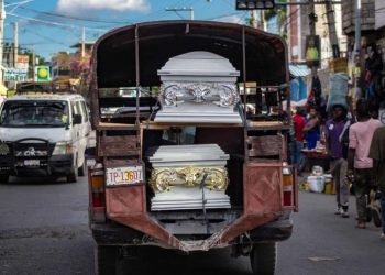 Las bandas no dan tregua a la población haitiana; masacraron a 184 ancianos