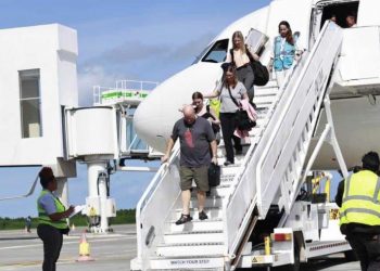 Abinader califica de "histórica" la llegada del visitante 11 millones a la República Dominicana