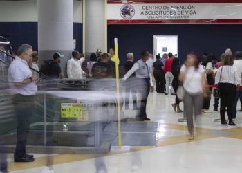 Retirar pasaporte con visado de EE.UU. en Sambil requiere cita, recuerda la embajada