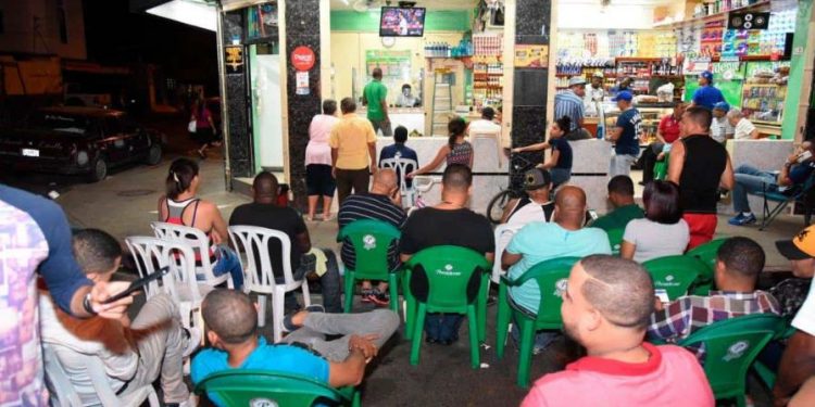 No incluye a colmados y colmadones la flexibilización del horario para vender alcohol