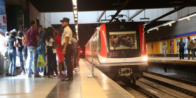 Metro y Teleférico tendrán horario especial durante fiestas de fin de año