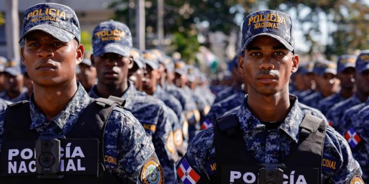 15,000 policías y 4,000 militares patrullarán las calles en esta Navidad