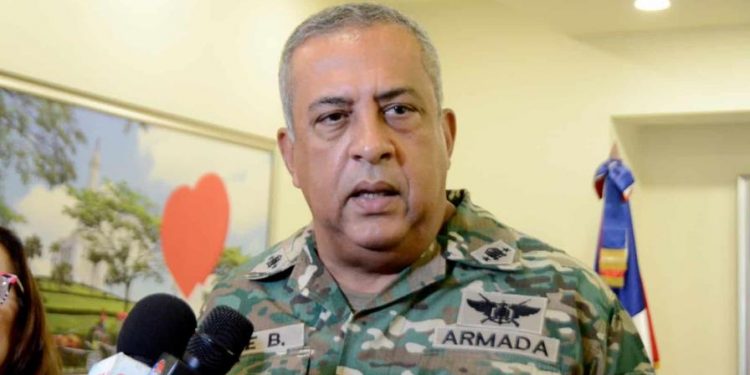 Migración abre investigación por uso indebido de autobús y advierte que sancionará a responsables