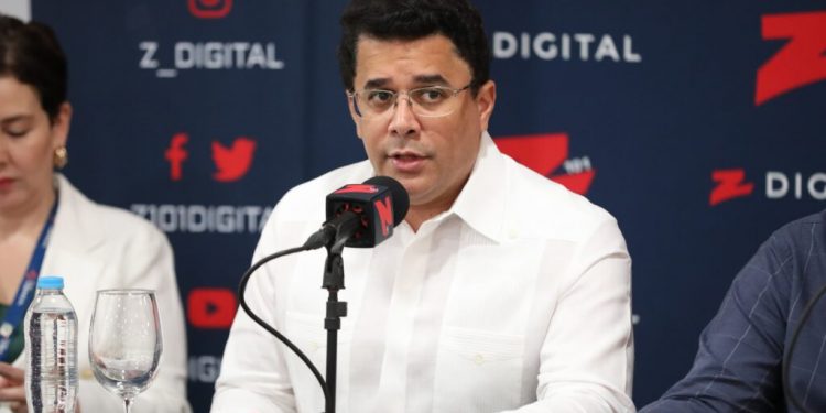 Turismo logra acuerdo con líneas aéreas de Canadá