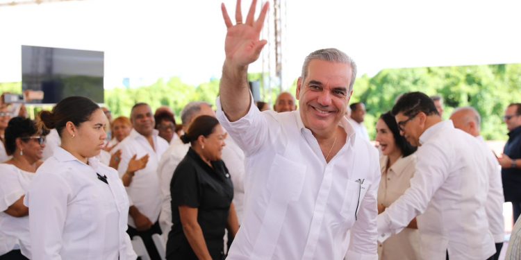 Presidente Abinader inaugurará ocho obras en provincia Duarte