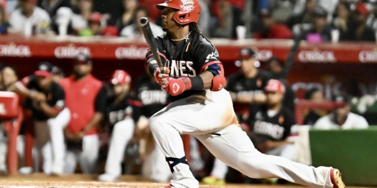 Segura decide para el Escogido, que iguala 1-1 la serie final con el Licey