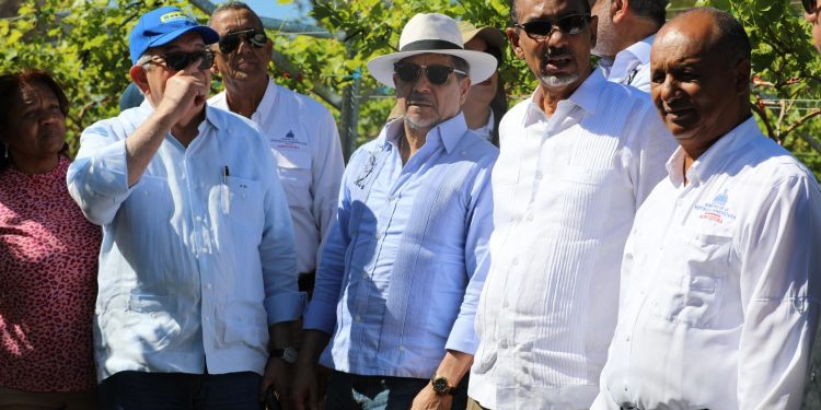 El Ministro Limber Cruz impulsa la agropecuaria en San Juan, respaldado por el presidente Abinader