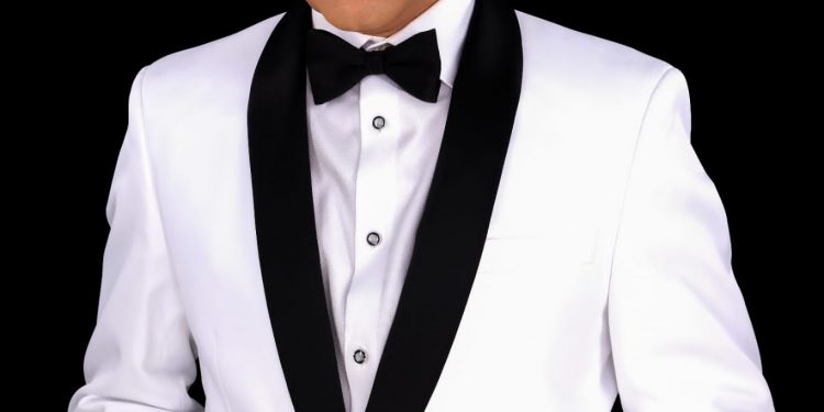 Alex Bueno se adueña mercado musical con la bachata “Pasa Cantando” iniciando este 2025